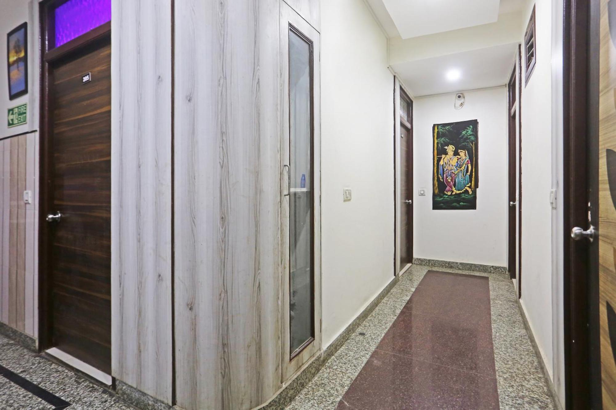 Hotel Lookout Delhi Igi Airport